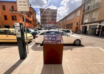 Edificio all\'aperto - Ufficio Via Giuseppe Garibaldi
 
1, Foligno - foto 34