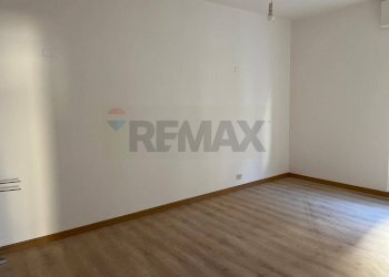 Stanza vuota - Ufficio Via Giuseppe Garibaldi
 
1, Foligno - foto 61