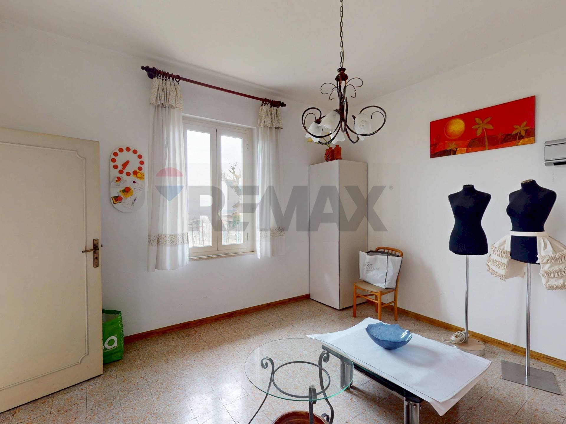 Soggiorno - Four-room apartment Via Montepennino
Snc, Spello - photo 2