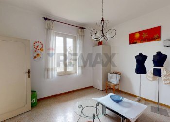 Soggiorno - Four-room apartment Via Montepennino
 
Snc, Spello - photo 2