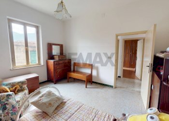Camera / camera da letto - Four-room apartment Via Montepennino
 
Snc, Spello - photo 7