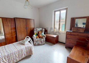 Camera / camera da letto - Four-room apartment Via Montepennino
 
Snc, Spello - photo 8