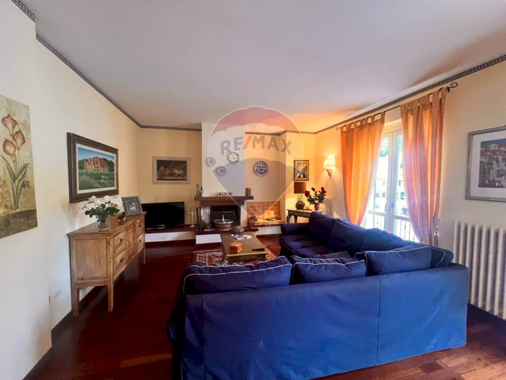 Soggiorno - Three-room apartment VIA CAPODACQUA
 
10, Foligno - photo 1