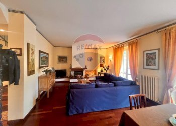 Sala da pranzo - Three-room apartment VIA CAPODACQUA
 
10, Foligno - photo 19