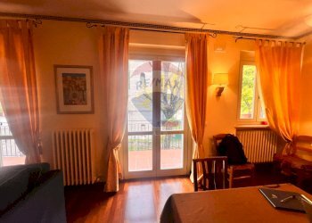 Sala da pranzo - Three-room apartment VIA CAPODACQUA
 
10, Foligno - photo 22