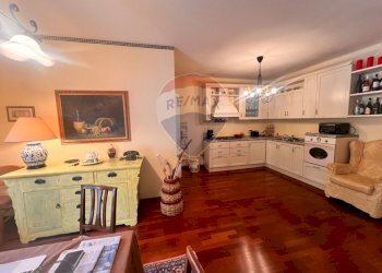 Cucina - Three-room apartment VIA CAPODACQUA
 
10, Foligno - photo 28