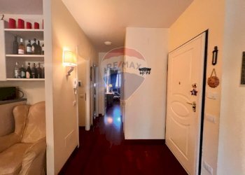 Hall / corridoio - Three-room apartment VIA CAPODACQUA
 
10, Foligno - photo 36