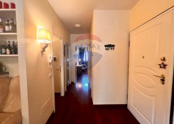 Hall / corridoio - Three-room apartment VIA CAPODACQUA
 
10, Foligno - photo 37