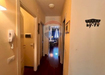 Hall / corridoio - Three-room apartment VIA CAPODACQUA
 
10, Foligno - photo 39