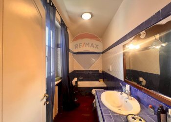 Bagno - Three-room apartment VIA CAPODACQUA
 
10, Foligno - photo 54