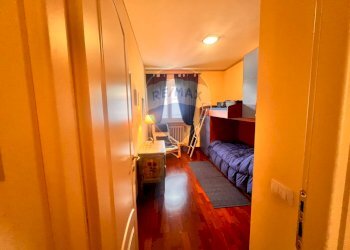 Camera / camera da letto - Three-room apartment VIA CAPODACQUA
 
10, Foligno - photo 55