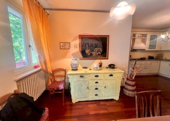 Sala da pranzo - Three-room apartment VIA CAPODACQUA
 
10, Foligno - photo 80