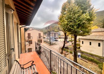 Balcone - Three-room apartment VIA CAPODACQUA
 
10, Foligno - photo 83