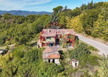 Casa all\'aperto - Rustico FRAZIONE PREGGIO
 
128, Umbertide - foto 4