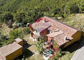 Casa all\'aperto - Rustico FRAZIONE PREGGIO
 
128, Umbertide - foto 6