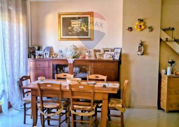 Sala da pranzo - Quadrilocale via San Rocco
 
84, Bastia Umbra - foto 6