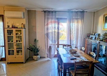 Sala da pranzo - Quadrilocale via San Rocco
 
84, Bastia Umbra - foto 11