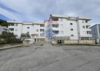 Edificio all\'aperto - Quadrilocale Fortunato Arena
 
7, Montecorvino Pugliano - foto 1