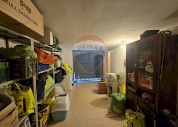 Dispensa di stoccaggio - Quadrilocale Fortunato Arena
 
7, Montecorvino Pugliano - foto 41