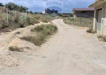 Vista dell\'acqua - Terreno agricolo Via Piersanti Mattarella
 
snc, Niscemi - foto 5