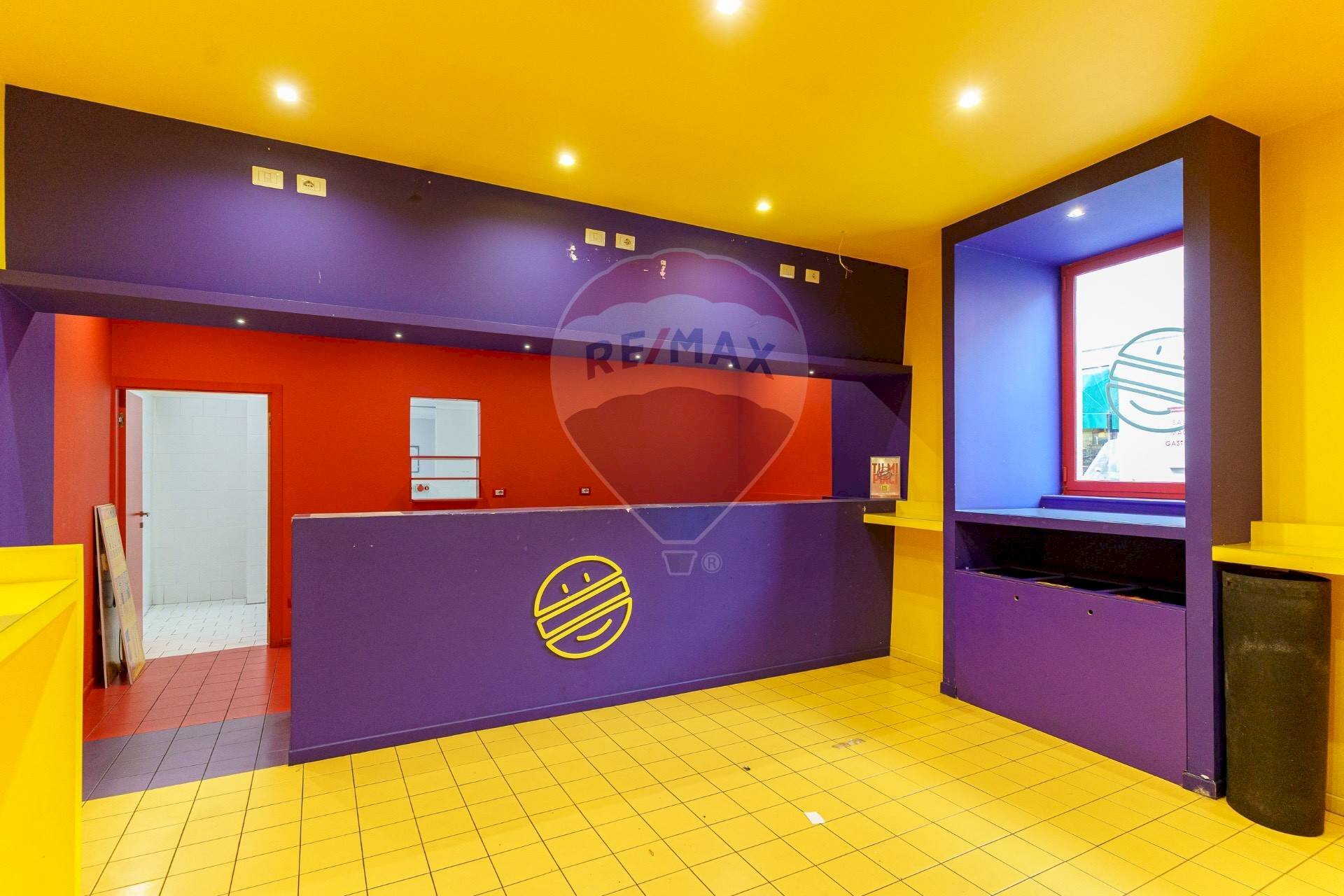 Stanza vuota - Locale Commerciale Via Del Bosco
 
179, Catania - foto 2