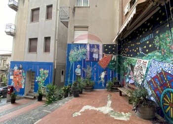 Edificio all\'aperto - Locale Commerciale via umberto
 
59, Graniti - foto 7