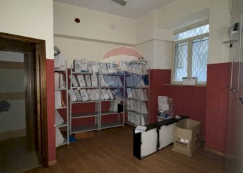 Dispensa di stoccaggio - Locale Commerciale via umberto
 
59, Graniti - foto 13