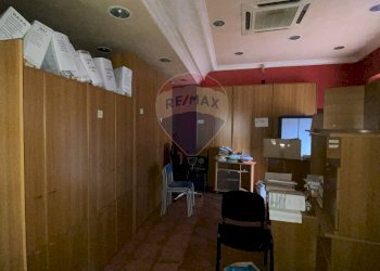 Ufficio - Locale Commerciale via umberto
 
59, Graniti - foto 17