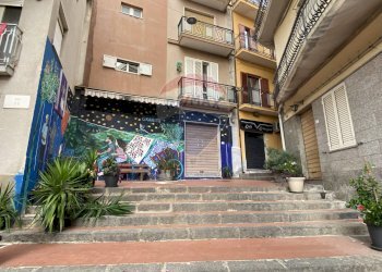 Edificio all\'aperto - Locale Commerciale via umberto
 
59, Graniti - foto 26