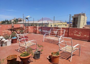 Terrazza - Casa semi indipendente Via delle colline
 
6, Santa Teresa di Riva - foto 2