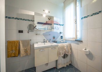 Bagno - Bilocale Viale Raffaello Sanzio
 
180a, Comacchio - foto 11