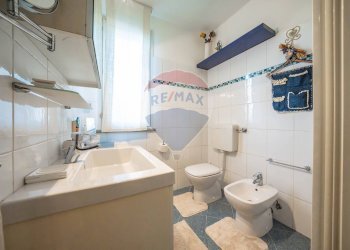 Bagno - Bilocale Viale Raffaello Sanzio
 
180a, Comacchio - foto 13