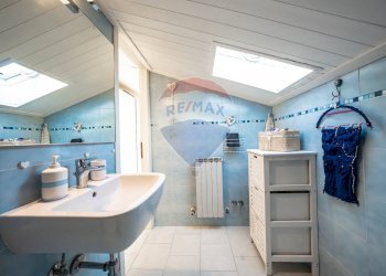 Bagno - Bilocale Viale Raffaello Sanzio
 
180a, Comacchio - foto 23