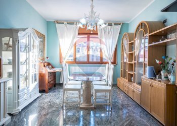 Sala da pranzo - Appartamento Via Antonio Gramsci
 
27, Goro - foto 2