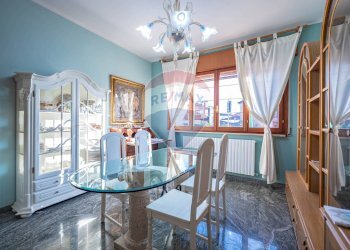 Sala da pranzo - Appartamento Via Antonio Gramsci
 
27, Goro - foto 10