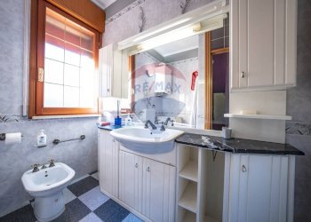 Bagno - Appartamento Via Antonio Gramsci
 
27, Goro - foto 16