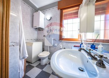 Bagno - Appartamento Via Antonio Gramsci
 
27, Goro - foto 17