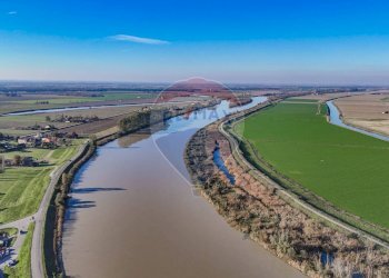 Vista dell\'acqua - Appartamento Via Antonio Gramsci
 
27, Goro - foto 25