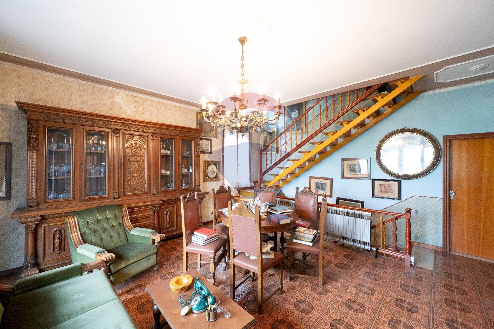 Sala da pranzo - Casa indipendente VIALE DELLA LIBERTA'
 
30, Boretto - foto 3