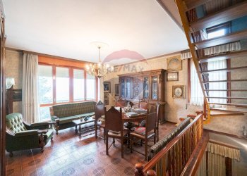 Sala da pranzo - Independent house VIALE DELLA LIBERTA'
 
30, Boretto - photo 4