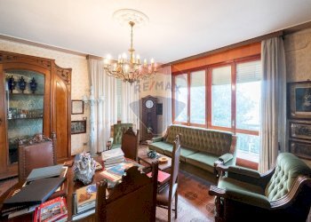 Sala da pranzo - Independent house VIALE DELLA LIBERTA'
 
30, Boretto - photo 5