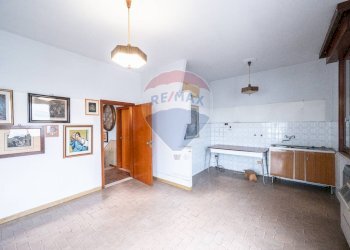 Cucina - Independent house VIALE DELLA LIBERTA'
 
30, Boretto - photo 9