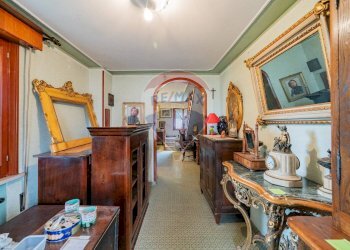 Hall / corridoio - Independent house VIALE DELLA LIBERTA'
 
30, Boretto - photo 24