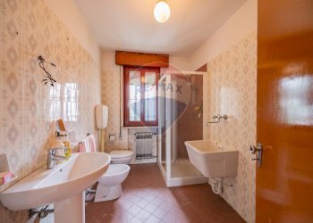 Bagno - Independent house VIALE DELLA LIBERTA'
 
30, Boretto - photo 26