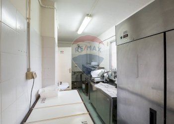 Cucina - Locale Commerciale Viadana - foto 15