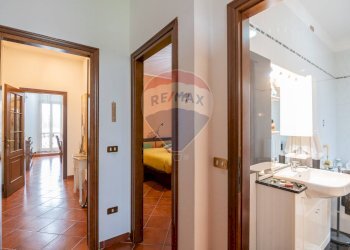 Bagno - Quadrilocale via Giacomo Leopardi
 
77, Viadana - foto 17