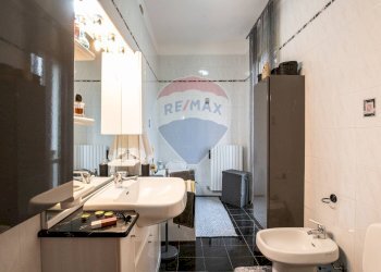 Bagno - Quadrilocale via Giacomo Leopardi
 
77, Viadana - foto 18