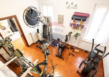 Palestra - Quadrilocale via Giacomo Leopardi
 
77, Viadana - foto 25