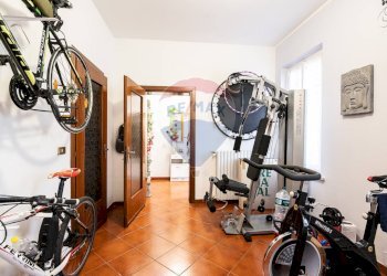 Palestra - Quadrilocale via Giacomo Leopardi
 
77, Viadana - foto 27