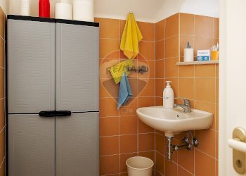 Bagno - Locale Commerciale Via Fuoro
 
31, Sorrento - foto 12